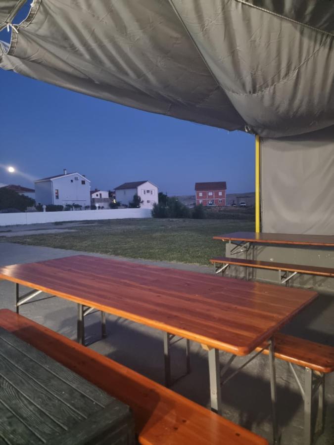 Apartmani Alen Dinjiška Exteriér fotografie