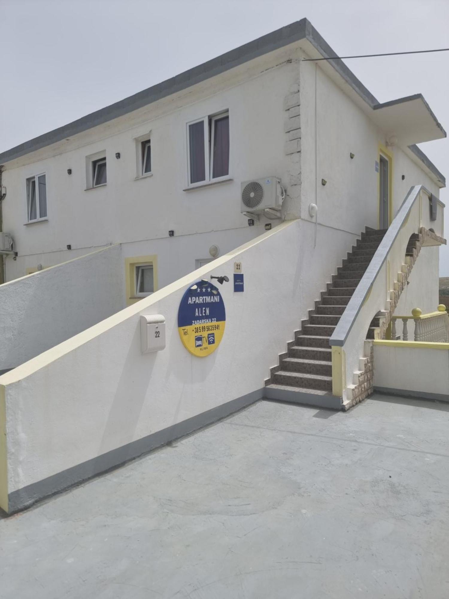 Apartmani Alen Dinjiška Exteriér fotografie